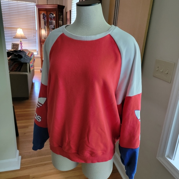 Vintage Adidas Sweatshirt - Picture 2 of 7